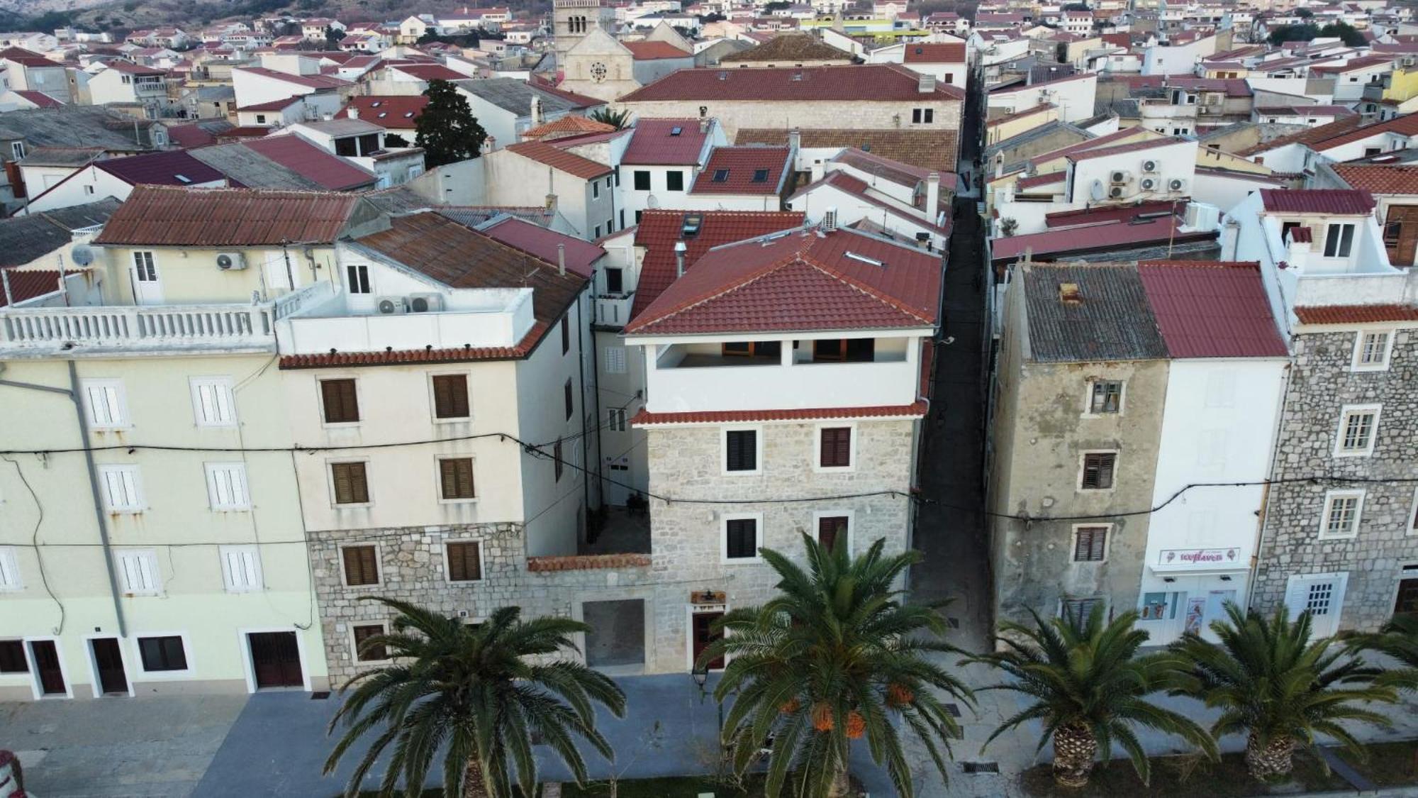 Penthouse & Franci Apartment Pag Town